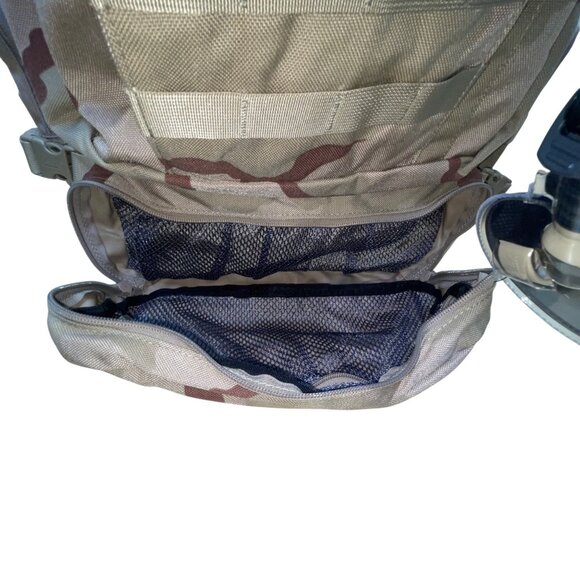CamelBak Men’s Desert Camo Hydration Reservoir Tactical Maximum Gear Backpack - Picture 8 of 16